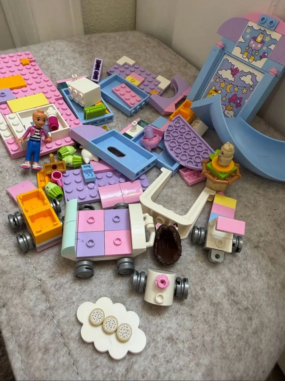 LEGO Gabby's Dollhouse 10796 Gabby's Kitty Care Ear New Factory incomplete